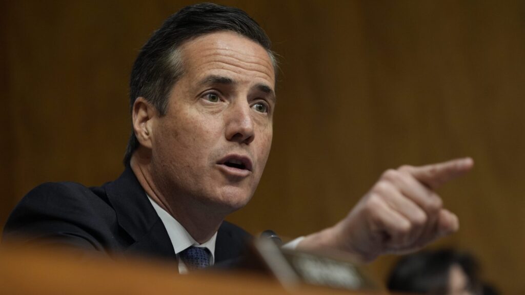US Senators Bar Themselves From Betting on Prediction Markets, Won’t Rule on Industry